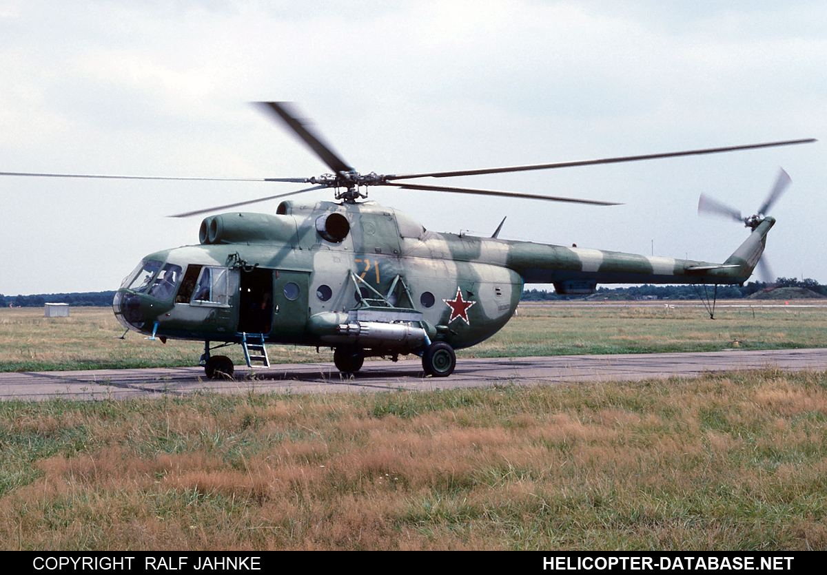 Mi-8T   71 yellow