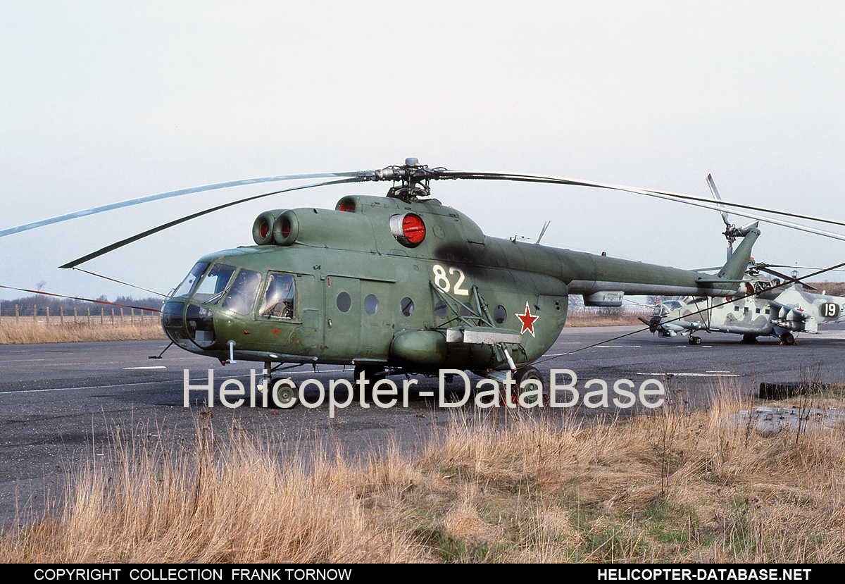 Mi-8T   82 white