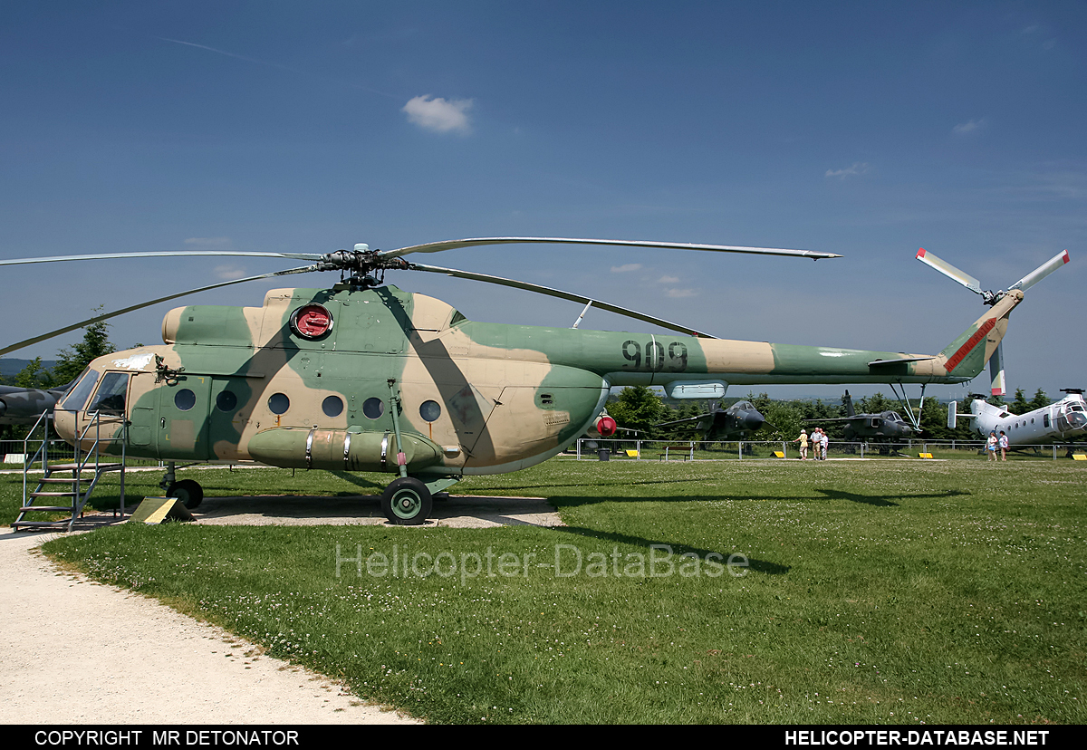 Mi-8T   909