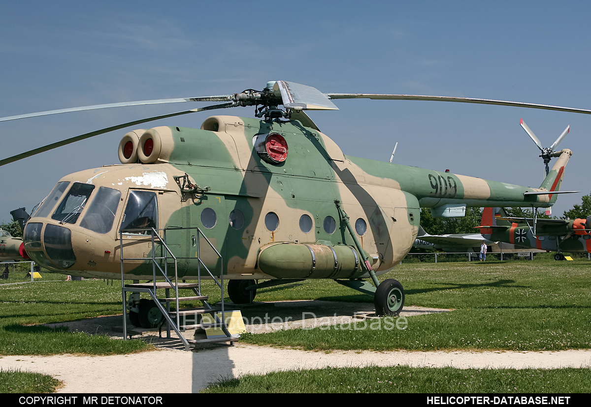 Mi-8T   909