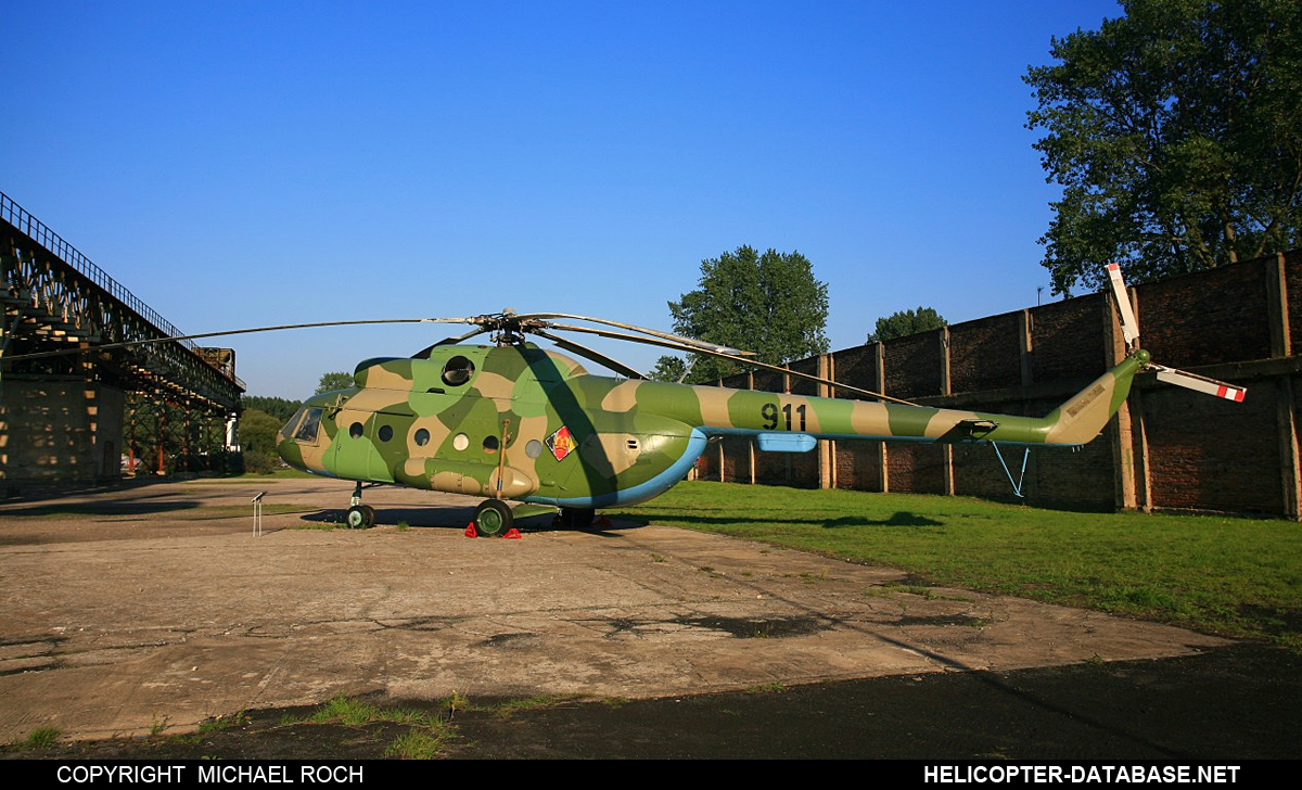Mi-8T   911