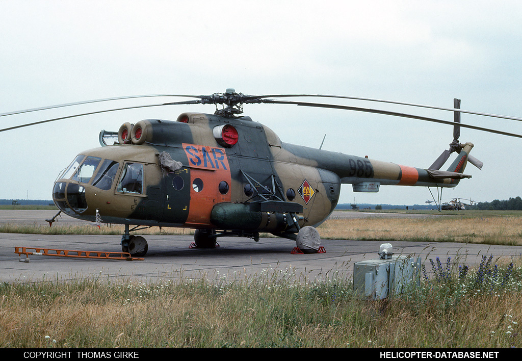 Mi-8T   985