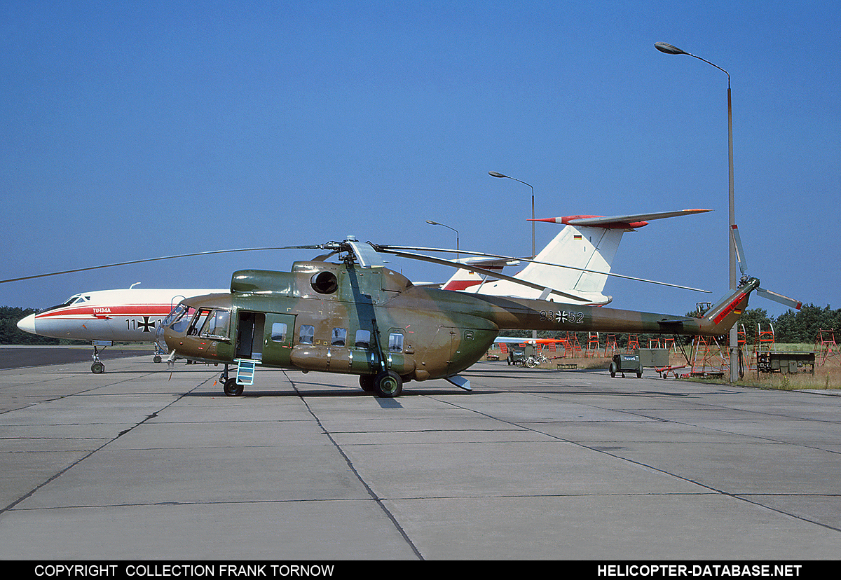 Mi-8PS 93+52