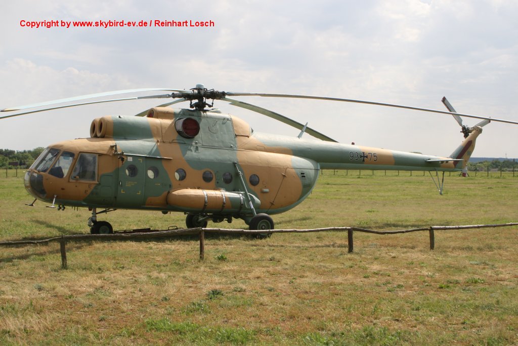 Mi-8TVK   93+75