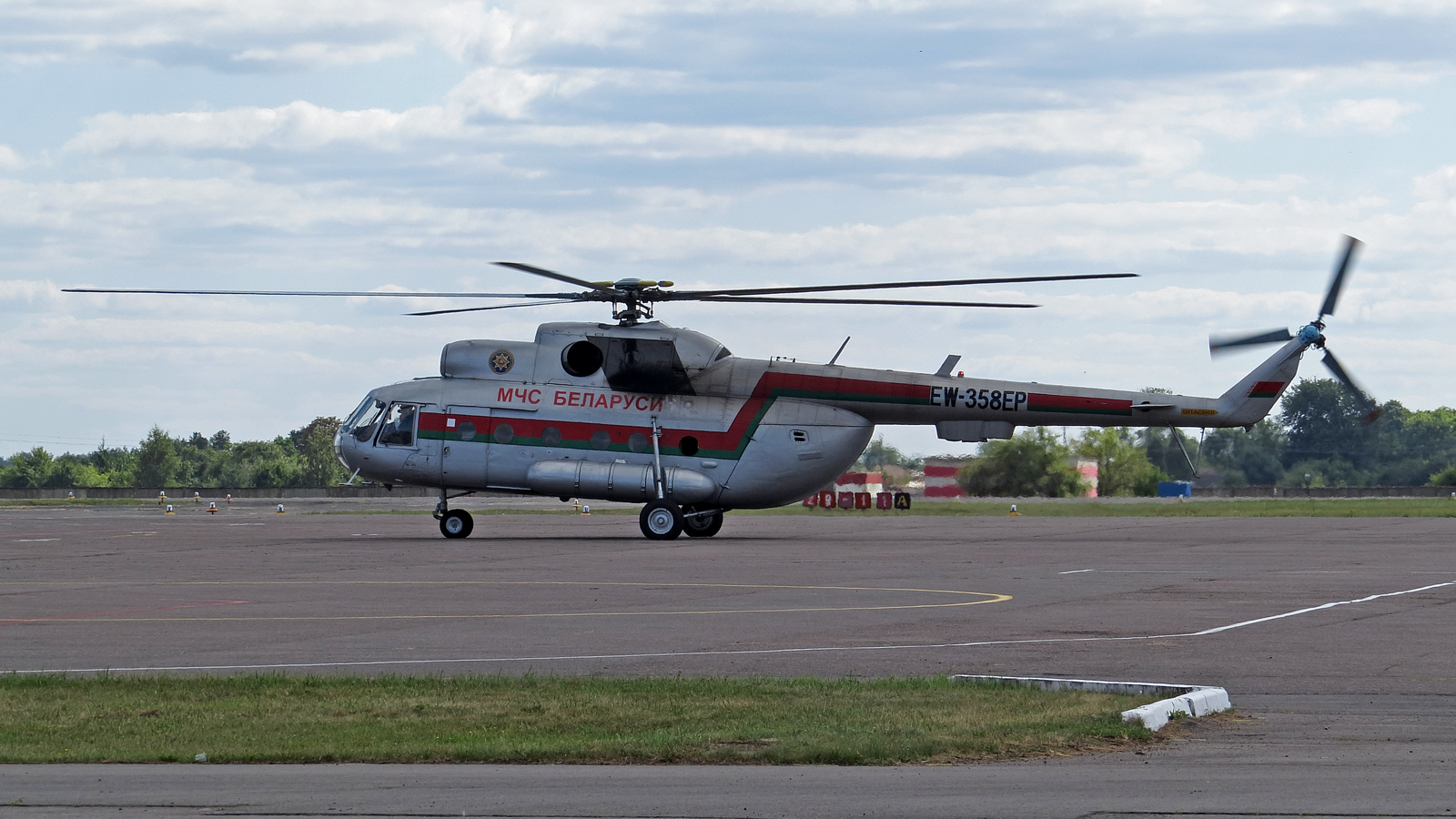 Mi-8TP   EW-358EP