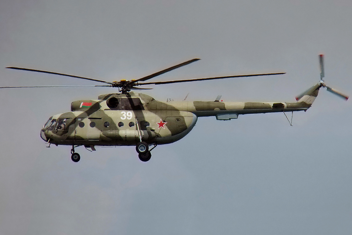 Mi-8TP   39 white