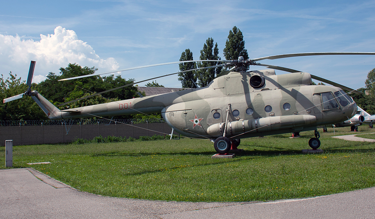 Mi-9   001