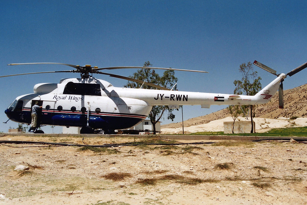 Mi-8T   JY-RWN