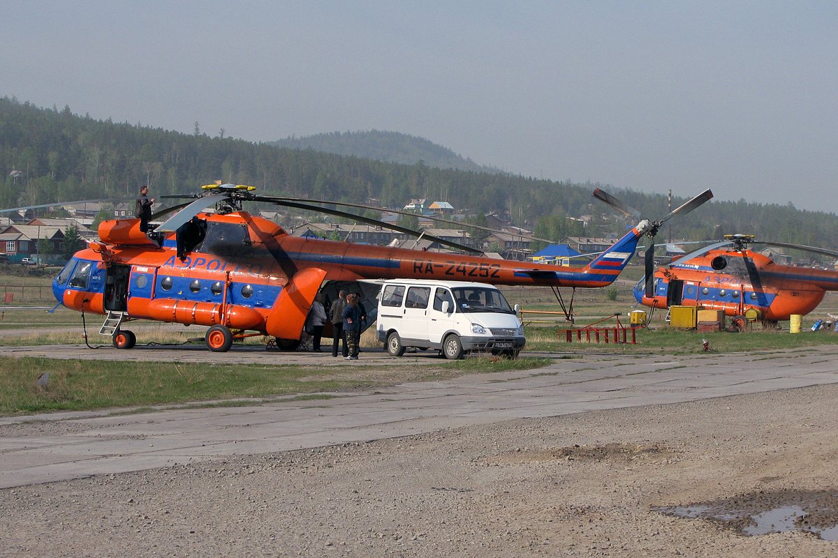 Mi-8T   RA-24252