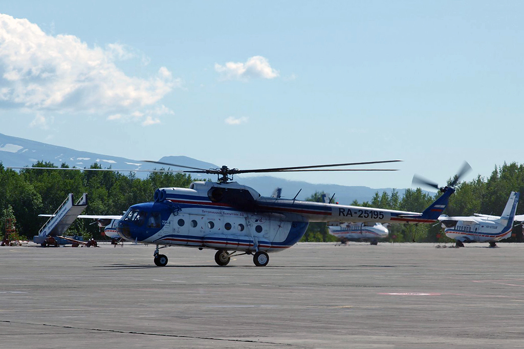 Mi-8T   RA-25195