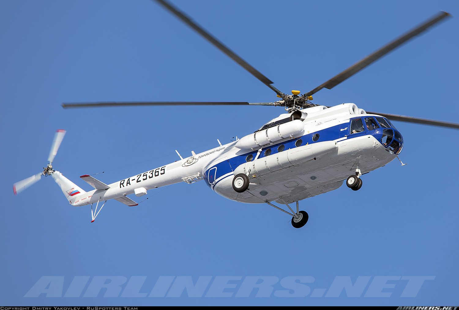 Mi-8T   RA-25365