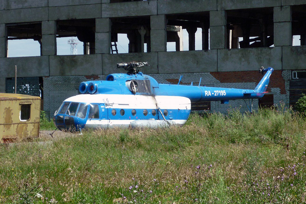 Mi-8AT   RA-27195