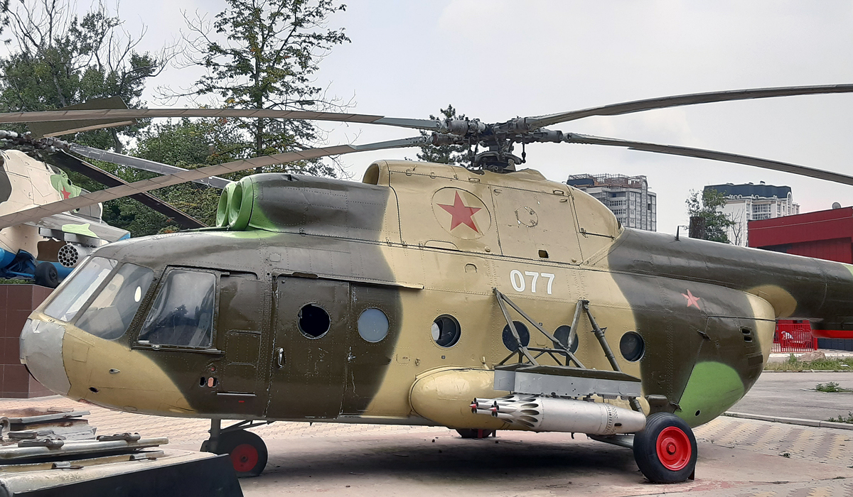 Mi-8T   077 white