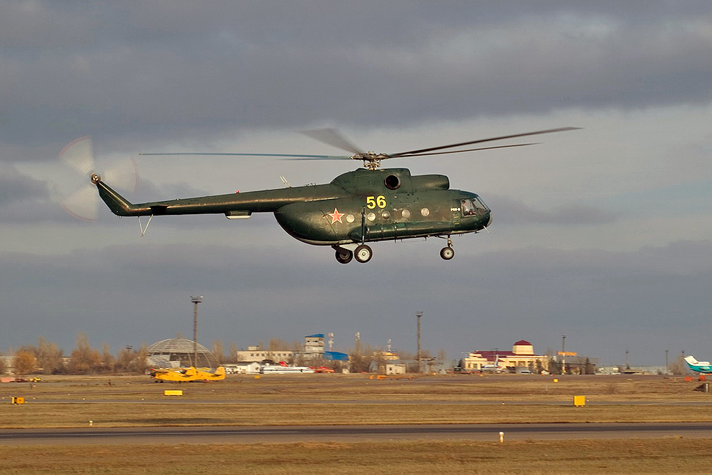 Mi-8T   56 yellow