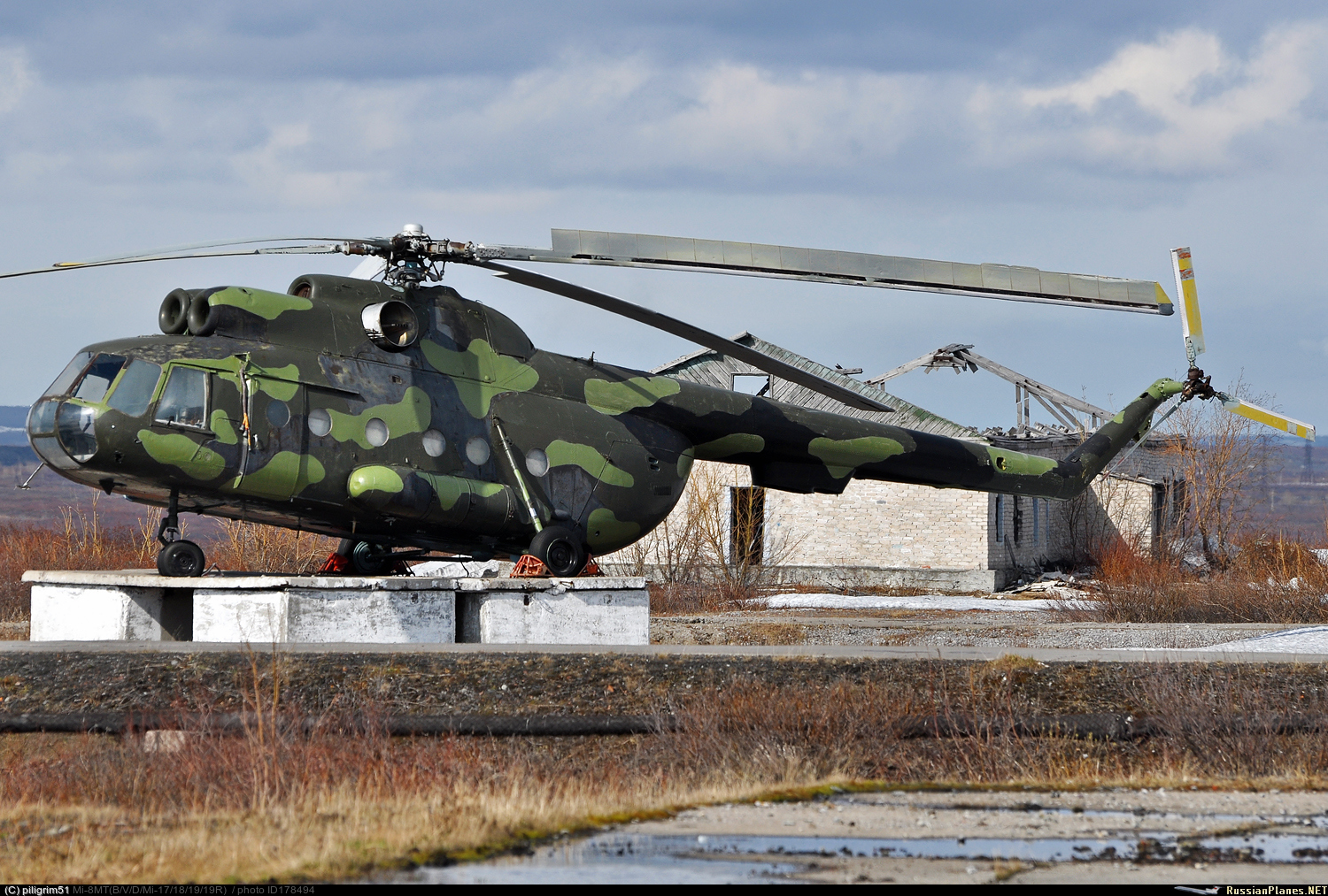 Mi-8AT   (no registration)