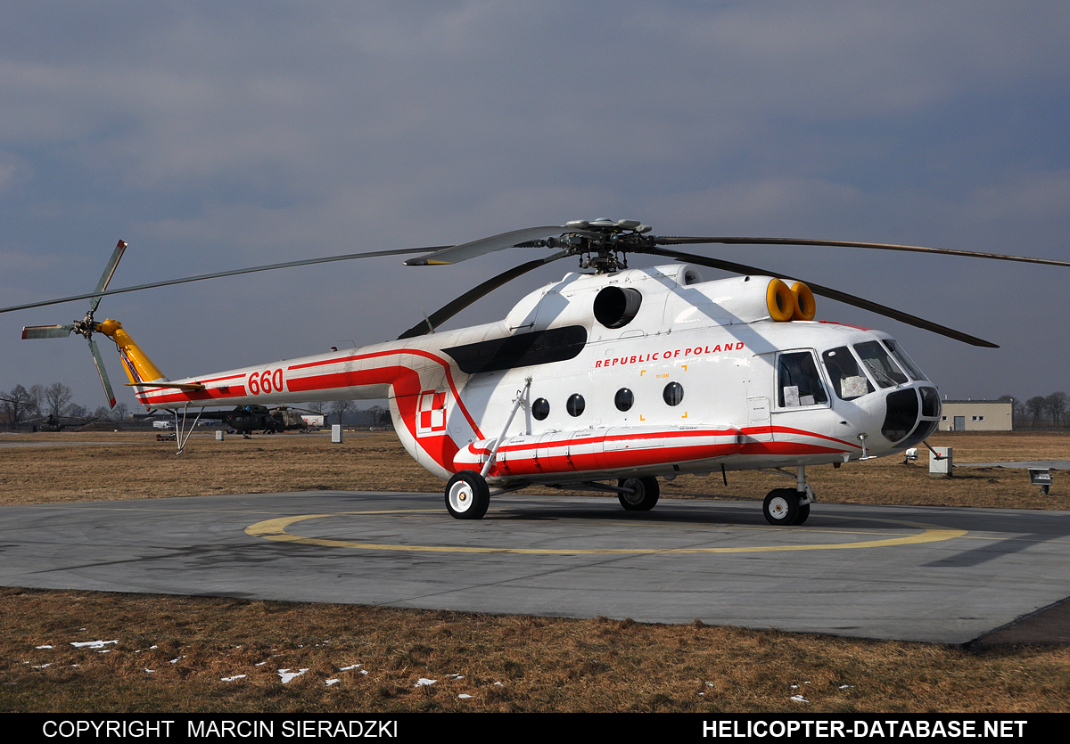Mi-8T   660