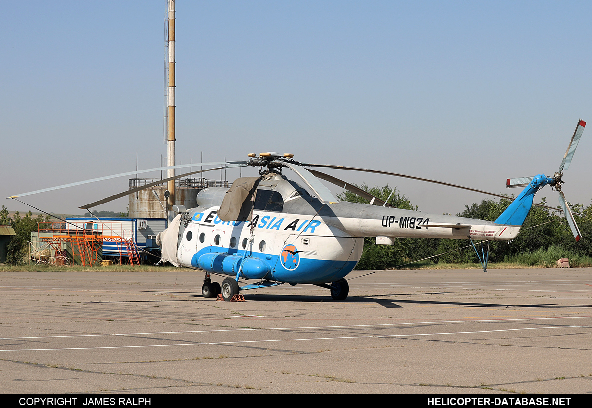 Mi-8T   UP-MI824