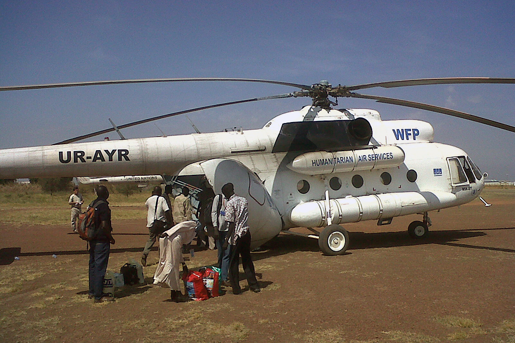 Mi-8T   UR-AYR