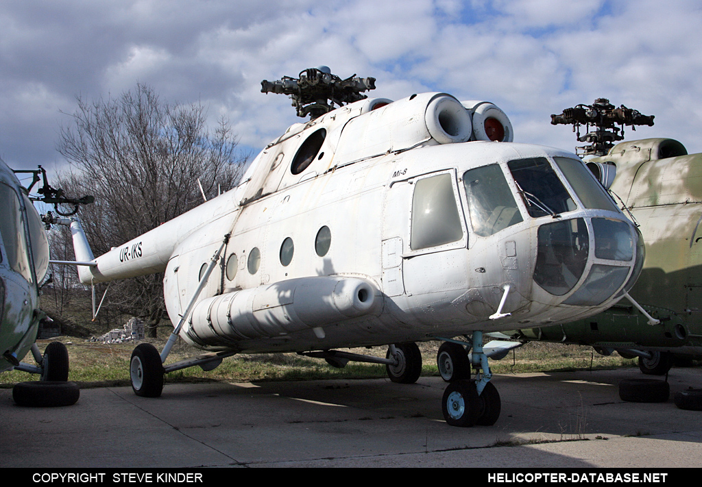 Mi-8AT   UR-IKS