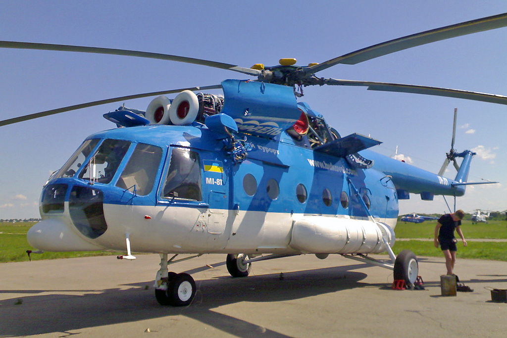 Mi-8T   UR-JOY