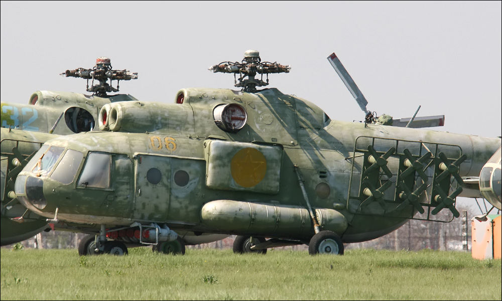 Mi-8PPA   06 yellow