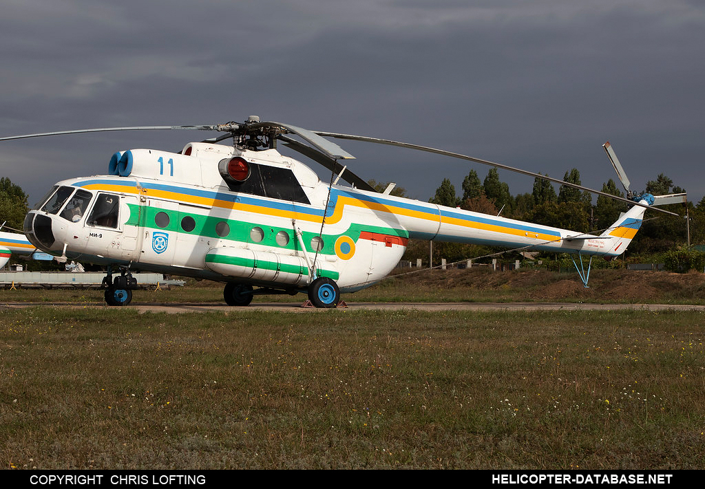 Mi-8IV   11 blue