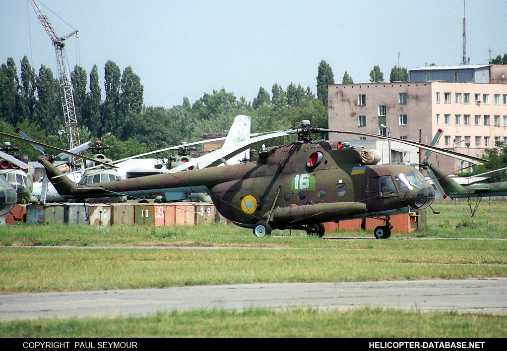 Mi-8MT   16 blue