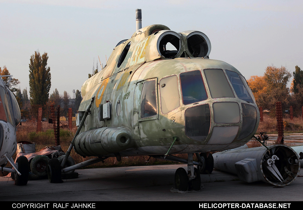 Mi-8SMV   32 blue