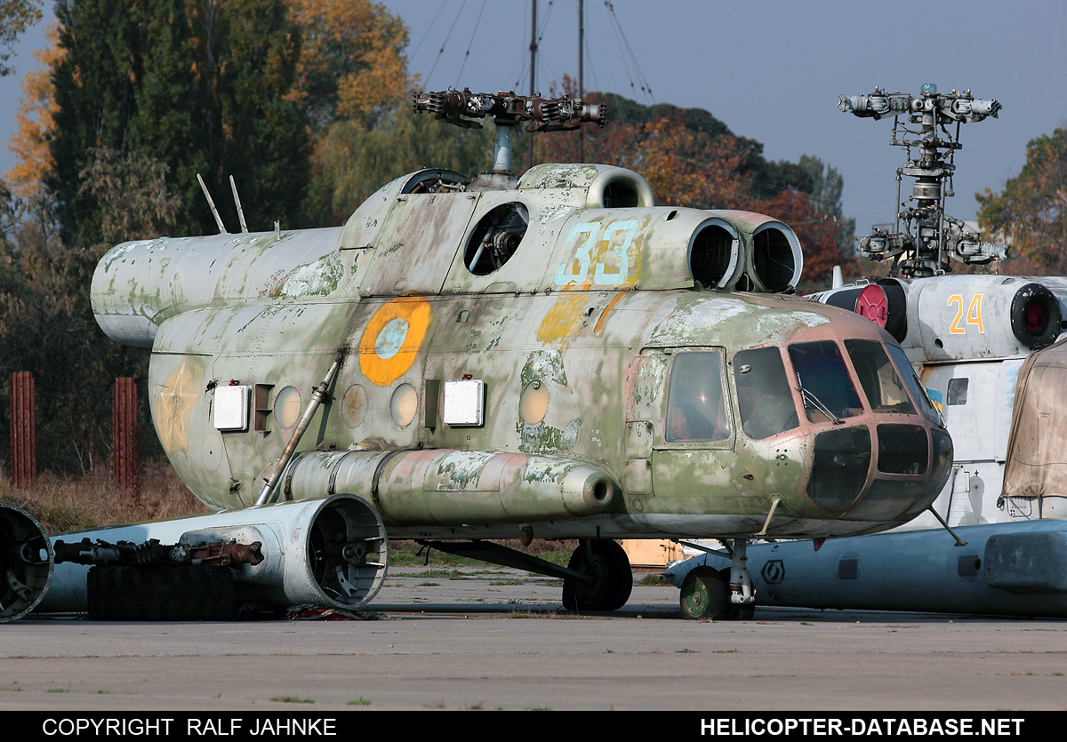 Mi-8SMV   33 blue