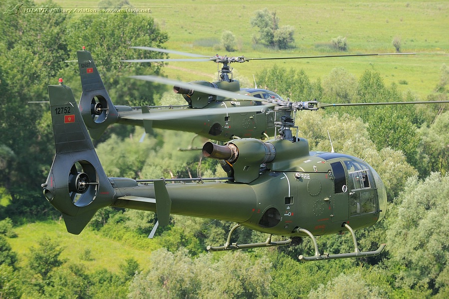 HS-42 (SA-341H Gazelle)&nbsp;&nbsp;&nbsp;12752