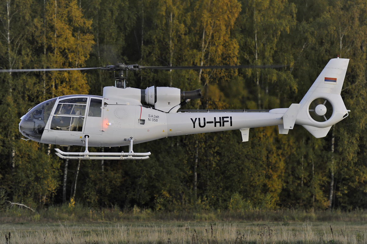 HS-42 (SA-341H Gazelle)   YU-HFI