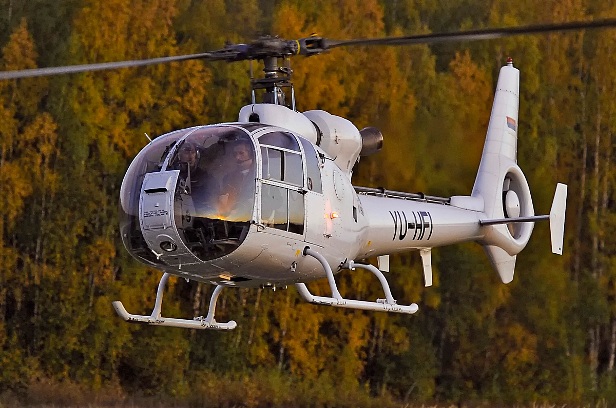 HS-42 (SA-341H Gazelle)&nbsp;&nbsp;&nbsp;YU-HFI